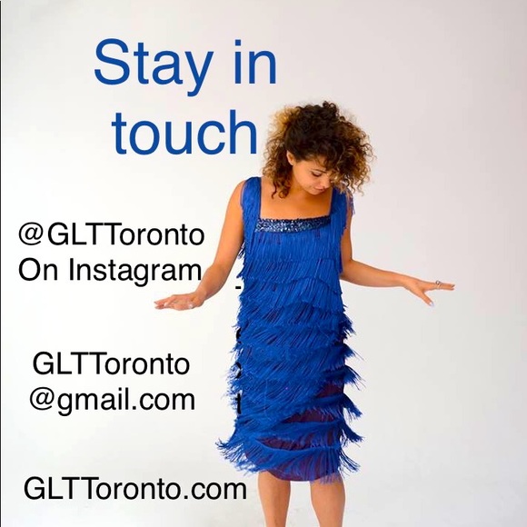 Lots of ways to connect 🖤🖤🖤 - Picture 1 of 1